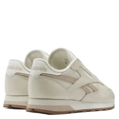 Reebok Women's Classic Leather In Alabaster/Modern Beige/Chalk -Blundstone || Sorel || Hunter Shop RB HQ2233 1145 3 1100x